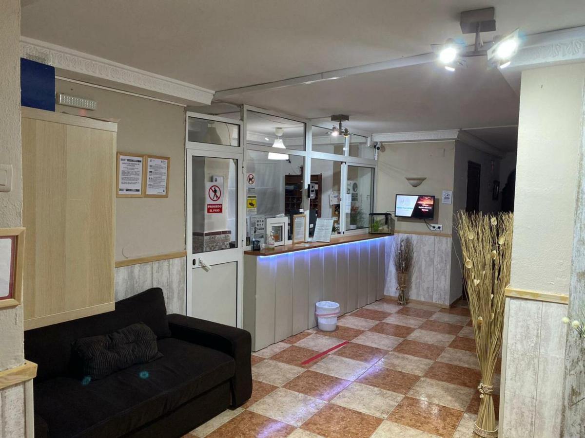 Virgen Del Rocio II Hotel Torremolinos Eksteriør billede