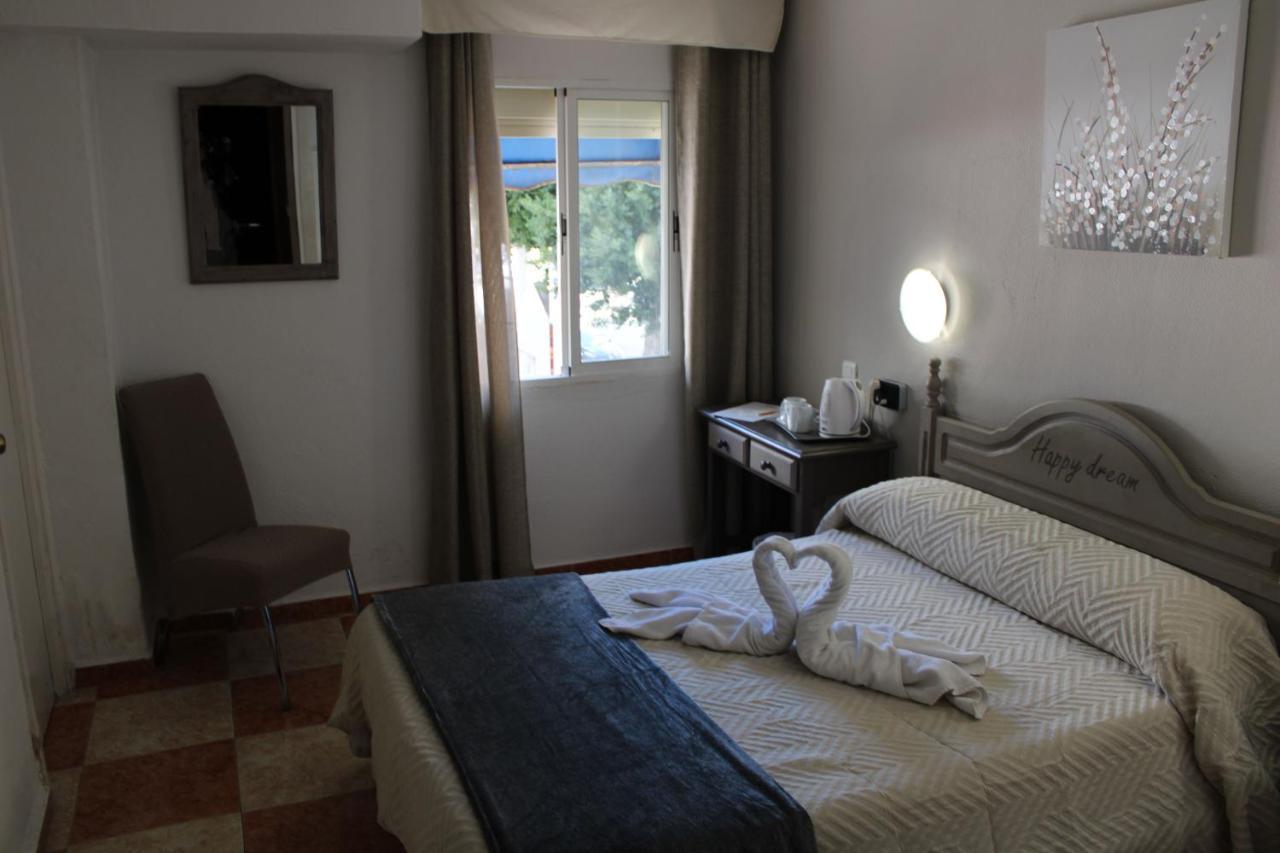 Virgen Del Rocio II Hotel Torremolinos Eksteriør billede