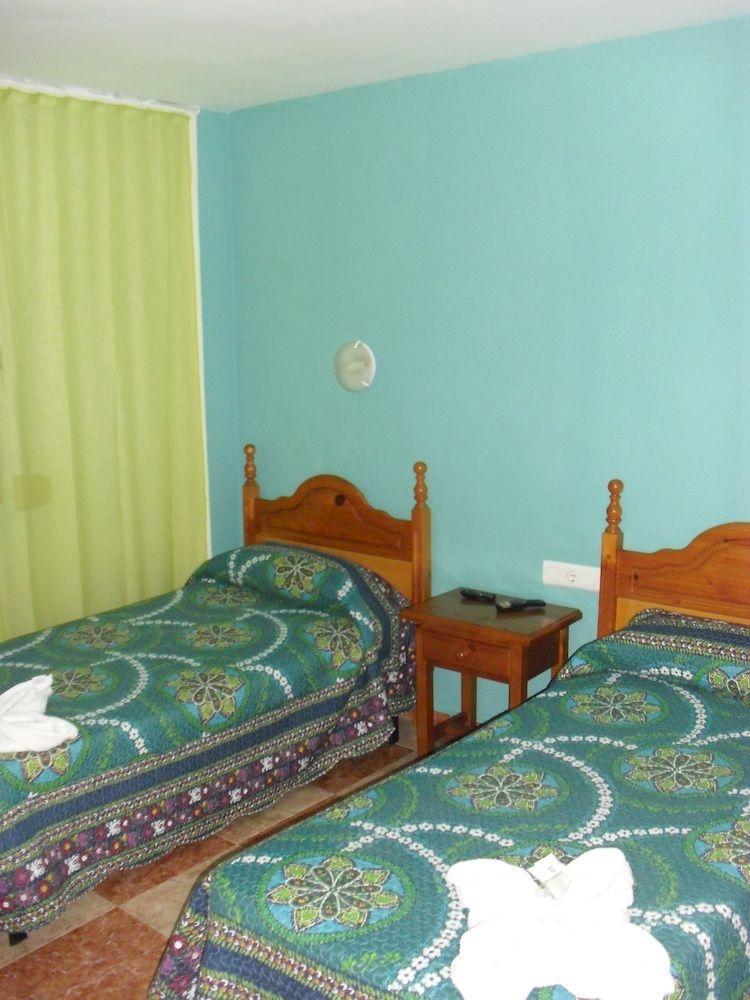 Virgen Del Rocio II Hotel Torremolinos Eksteriør billede