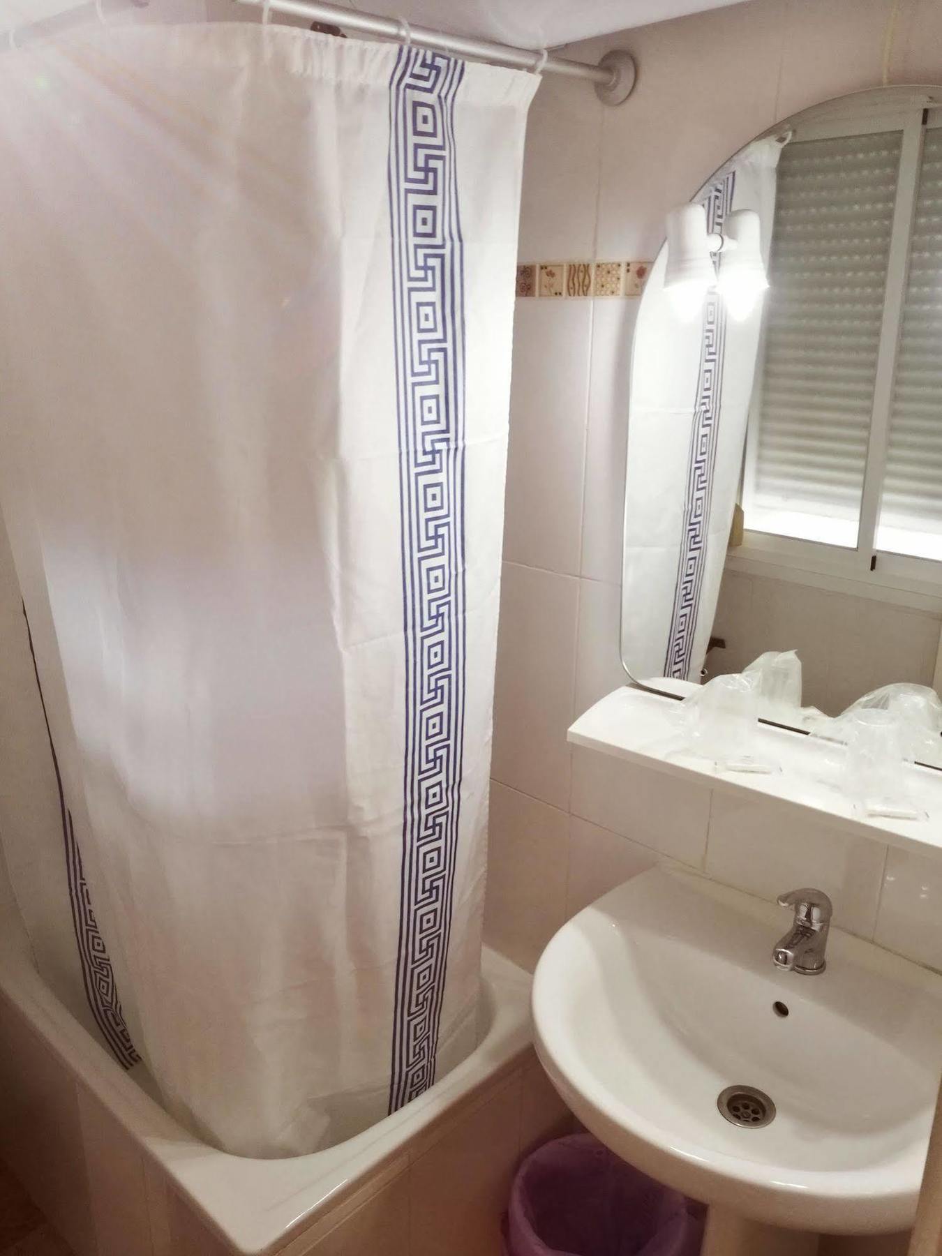 Virgen Del Rocio II Hotel Torremolinos Eksteriør billede