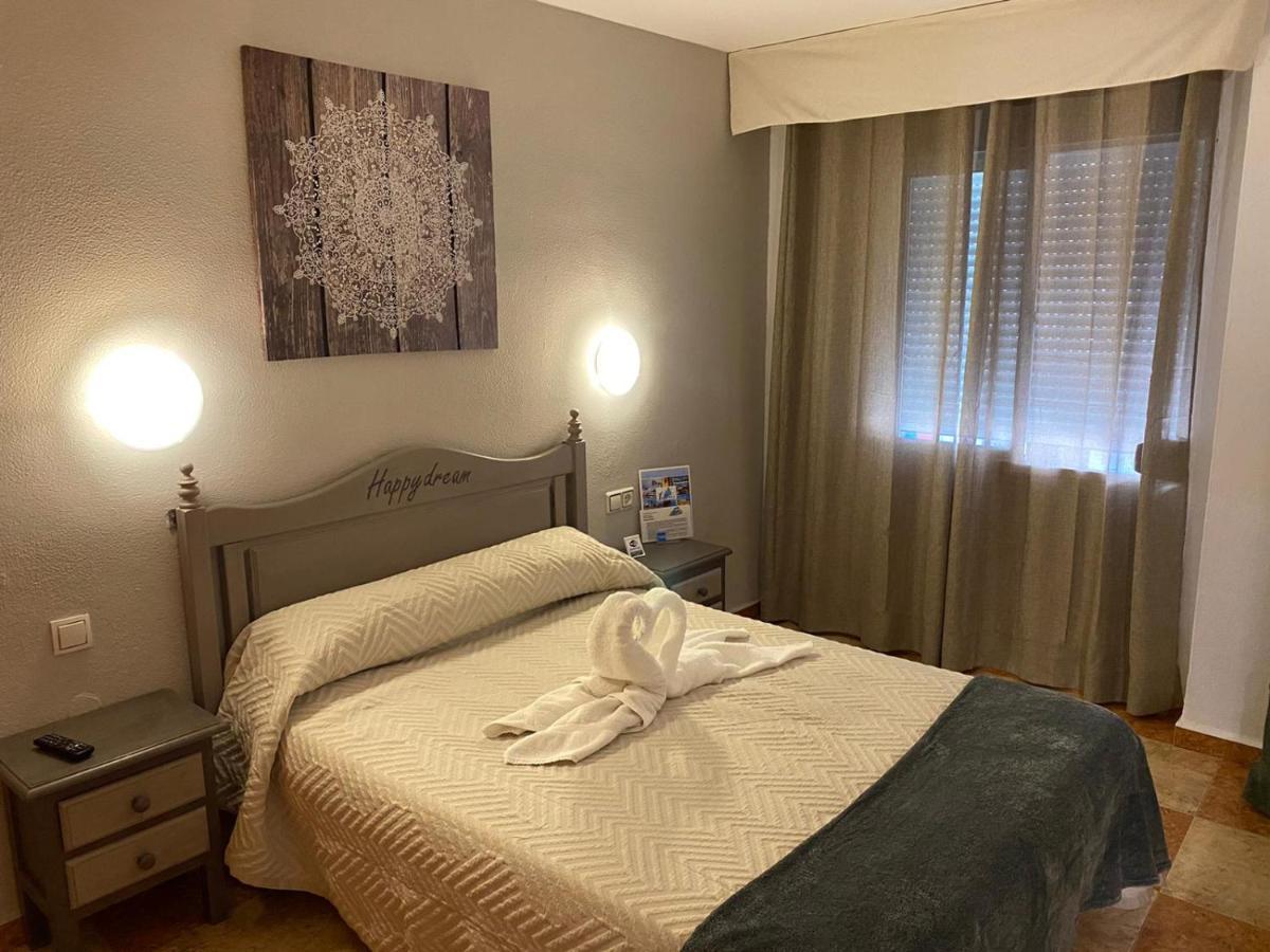 Virgen Del Rocio II Hotel Torremolinos Eksteriør billede