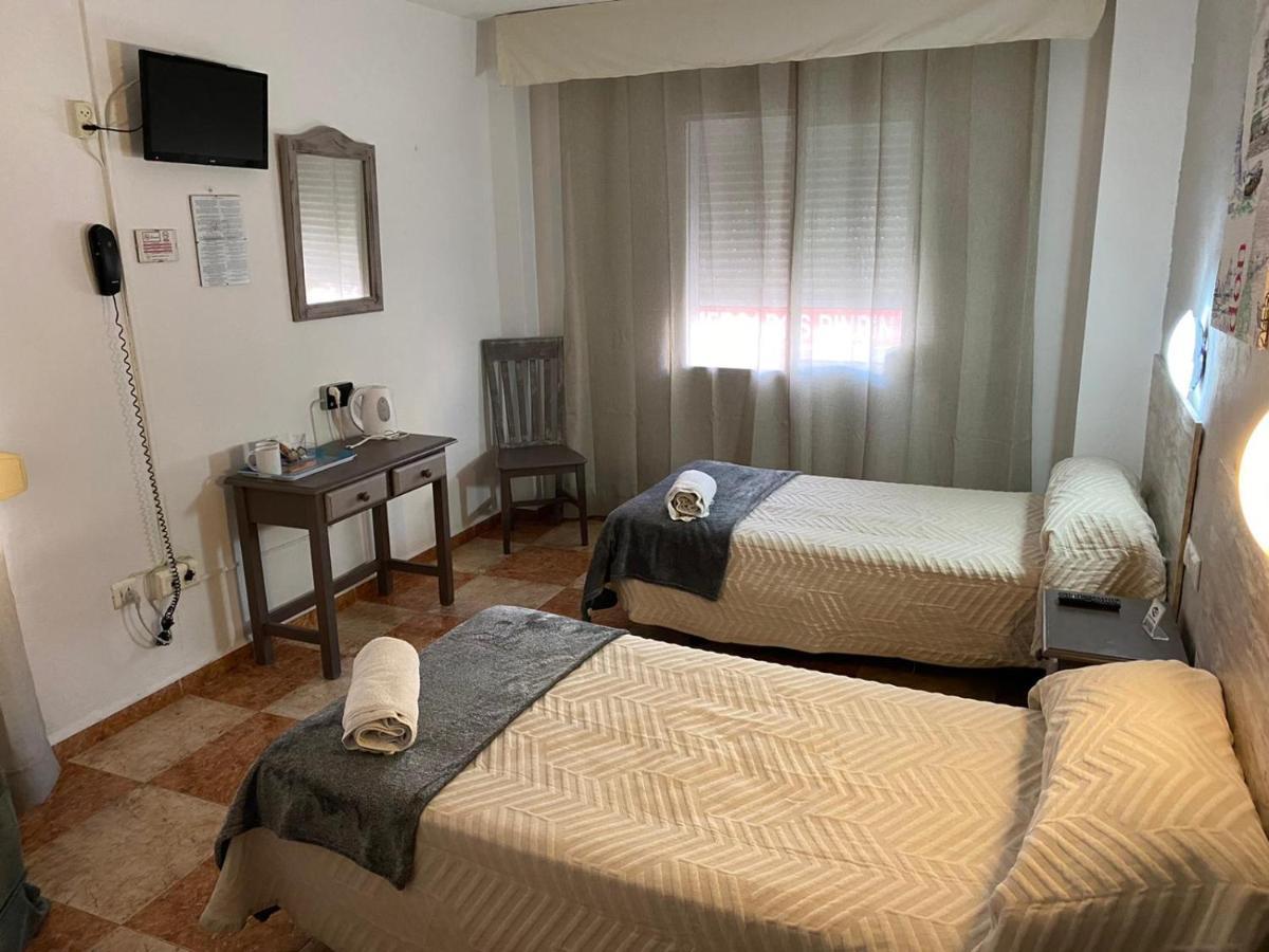 Virgen Del Rocio II Hotel Torremolinos Eksteriør billede