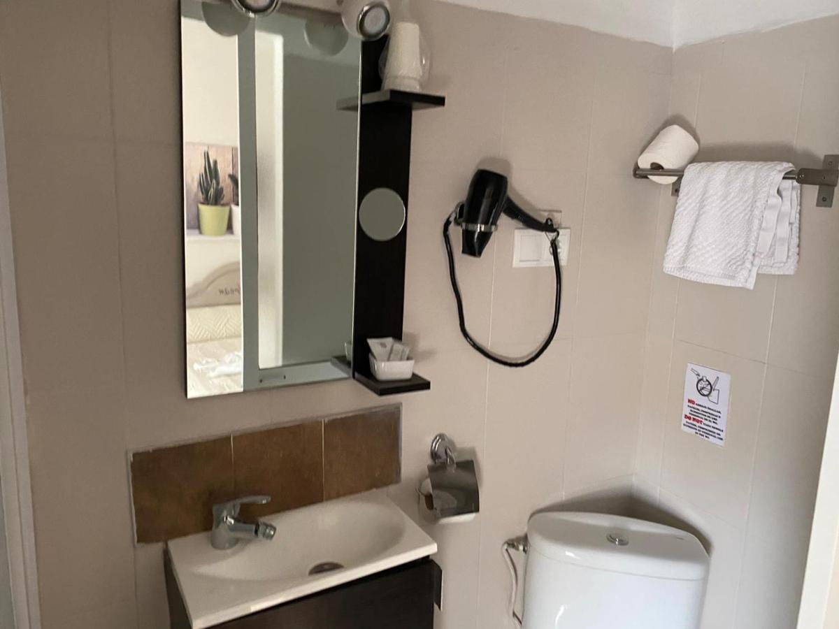 Virgen Del Rocio II Hotel Torremolinos Eksteriør billede